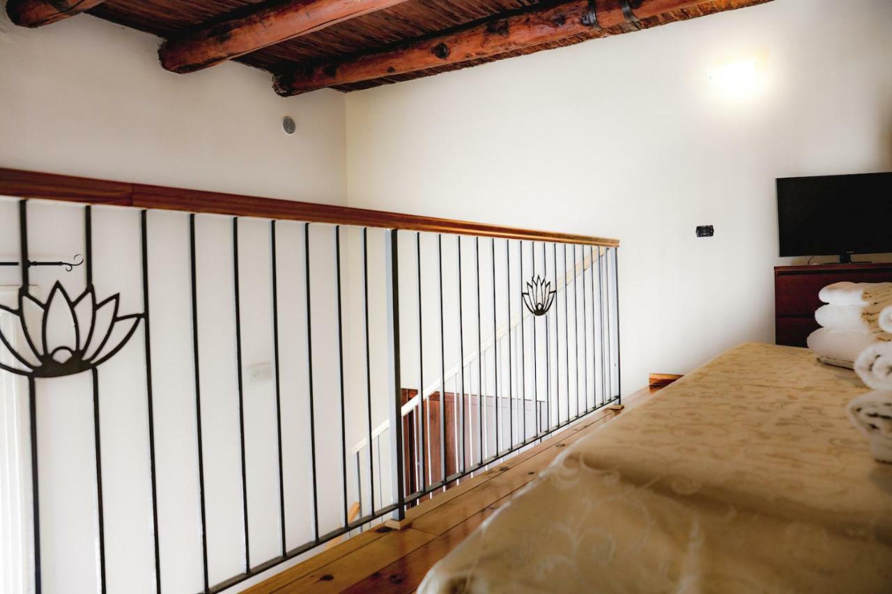Bed and Breakfast Spicchi Di Sole Neapel Exterior foto
