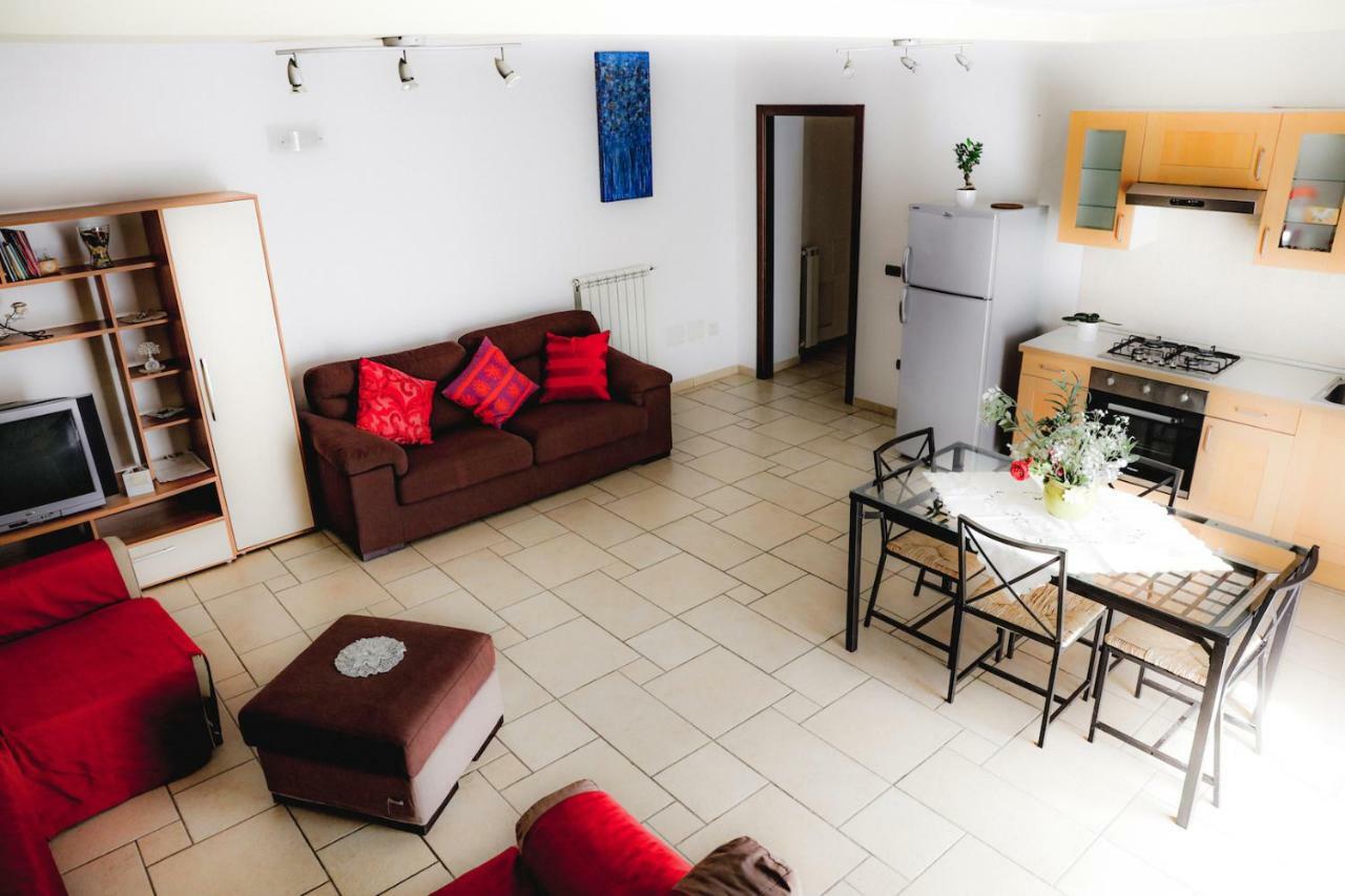 Bed and Breakfast Spicchi Di Sole Neapel Exterior foto