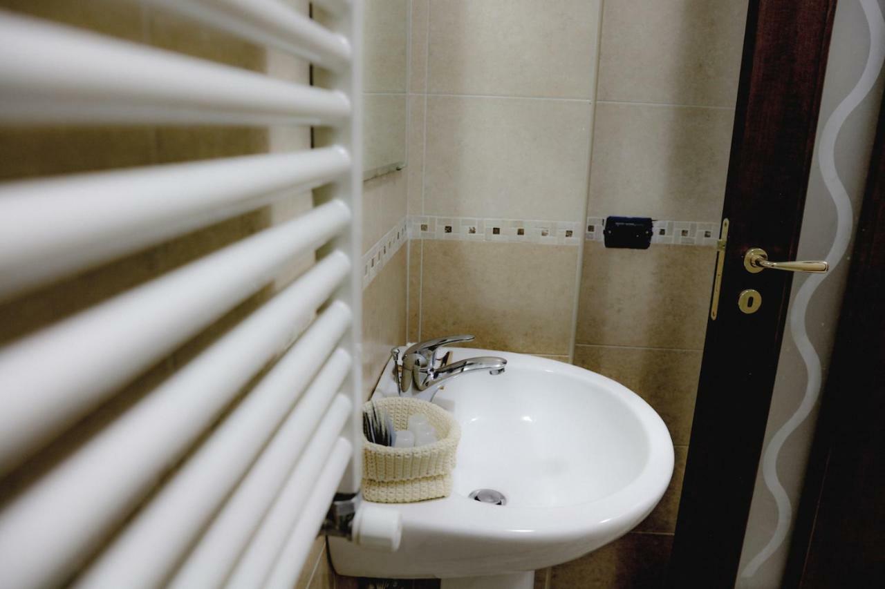 Bed and Breakfast Spicchi Di Sole Neapel Exterior foto