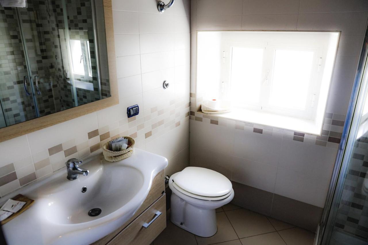 Bed and Breakfast Spicchi Di Sole Neapel Exterior foto